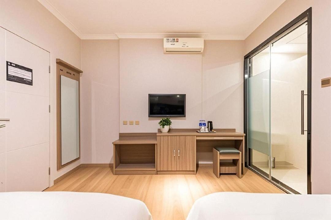 Qiqiaowu Hotel Beijing Daxing Airport Line Caoqiao Subway Station Branch 외부 사진